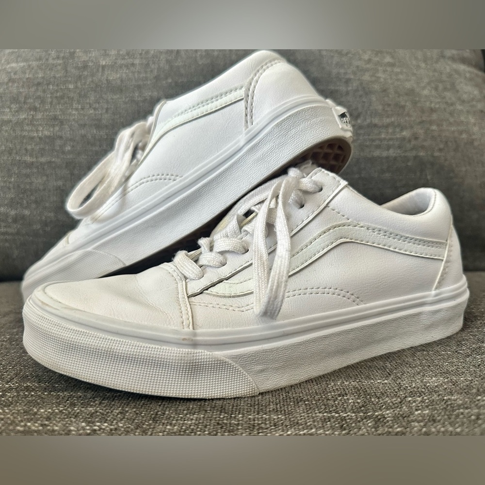 Vans Old Skool white Mens 5/Women’s 6.5